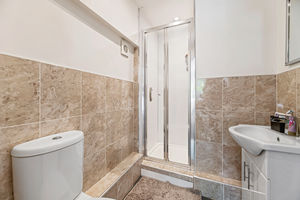 En-Suite- click for photo gallery